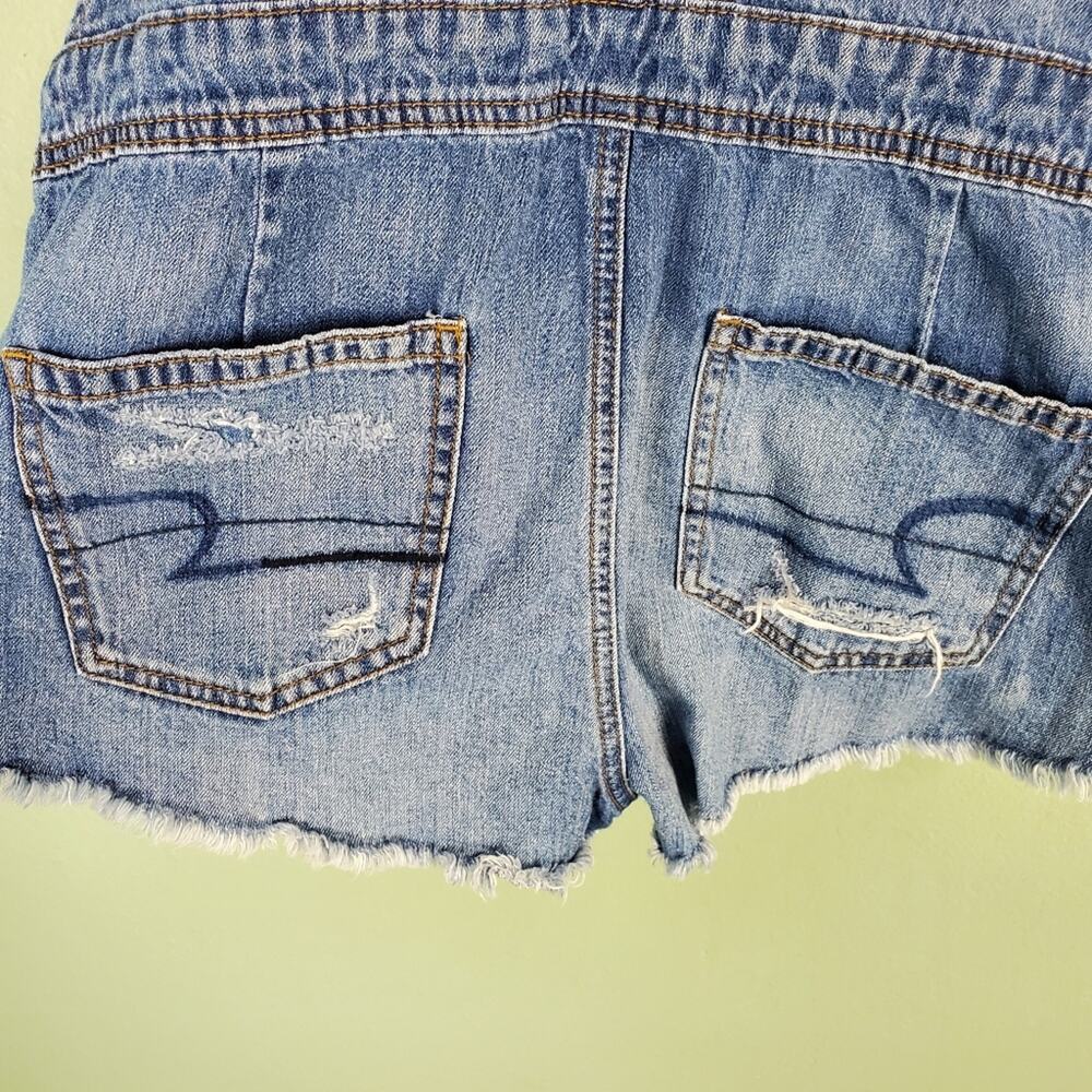American Eagle Outfitters Distressed Raw Hem Denim Shortalls Size Small - Picture 8 of 10